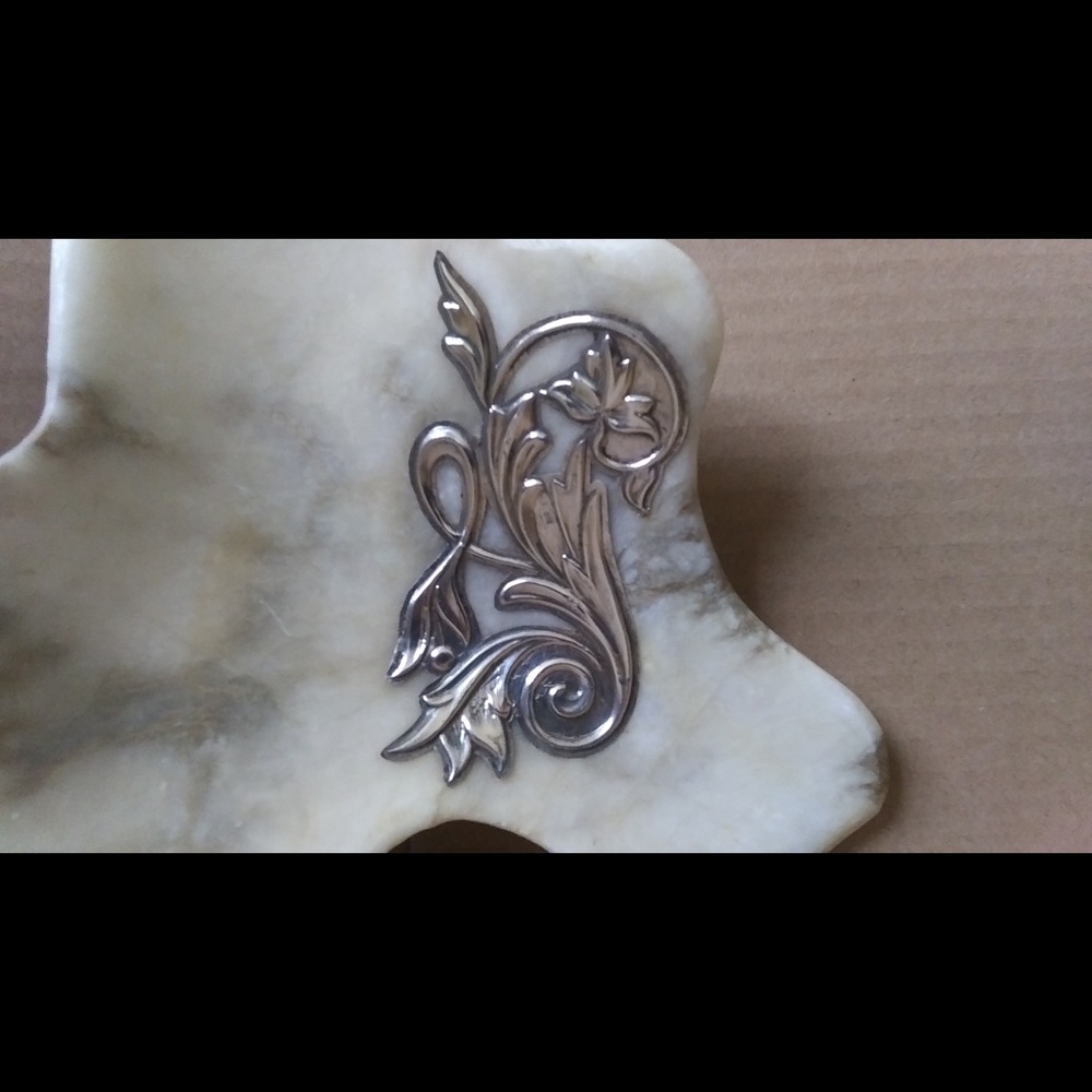 VINTAGE ALABASTER & SILVER DISH TRIVET, LEAF. - Picture 4 of 11